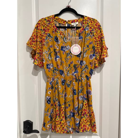 MSRP $78 NWT Umgee Floral Print Romper Size S-M | SAME DAY SHIP or NEXT DAY - Picture 2 of 7